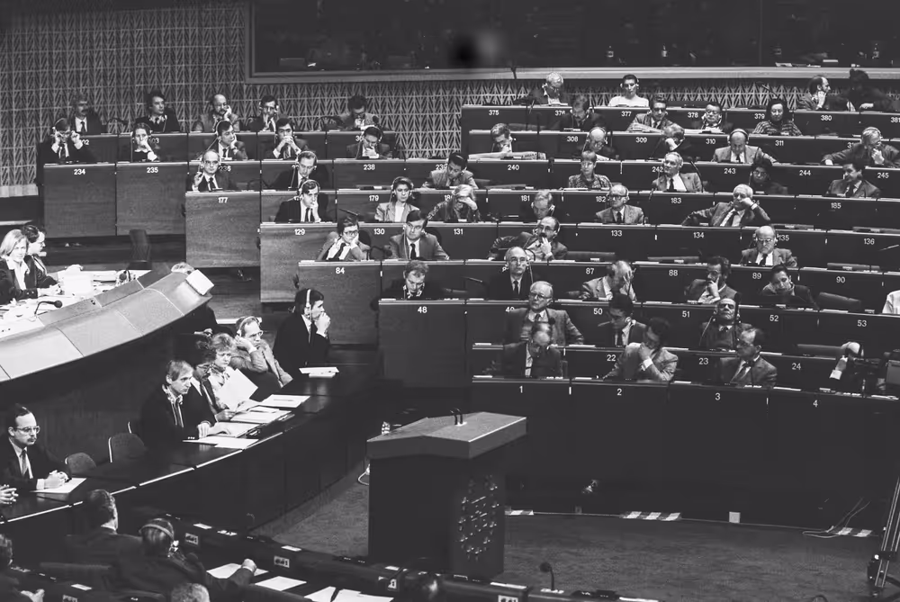 Speaking of President PLUMB in plenary session