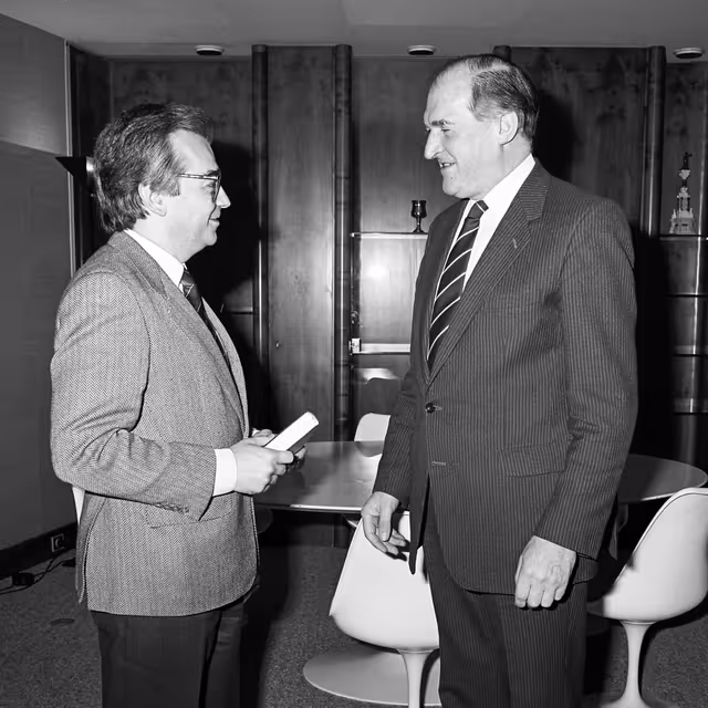 Suriet 18: Lord PLUMB - EP President meets with MEP Carlos Alfred GASOLIBA i BOHM at the European Parliament in Strasbourg in February 1987