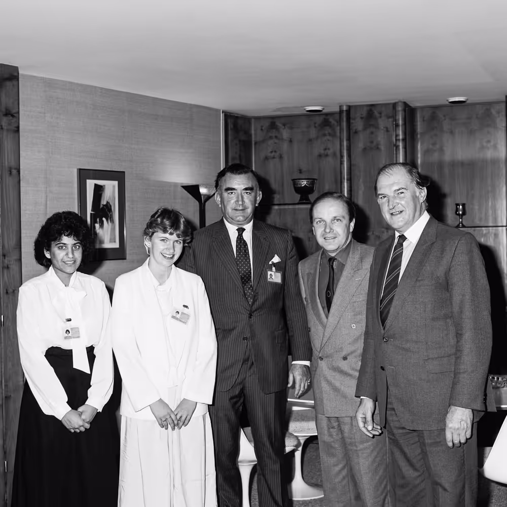 The Lord PLUMB meets with Richard J. SIMMONDS and guests