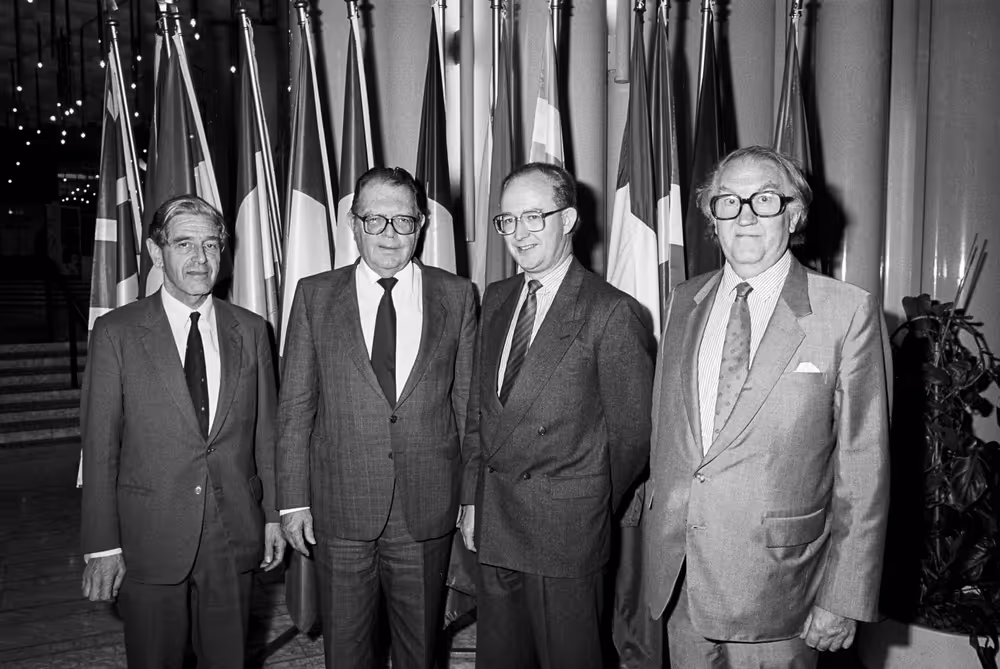 MEP's Frederick A TUCKMAN and Sir Fred A. WARNER meet with guest at the EP in Strasbourg