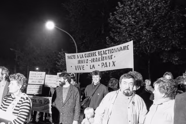 Fotografie 7: Demonstration for peace and against nuclear weapons in front of the European Parliament in Strasbourg