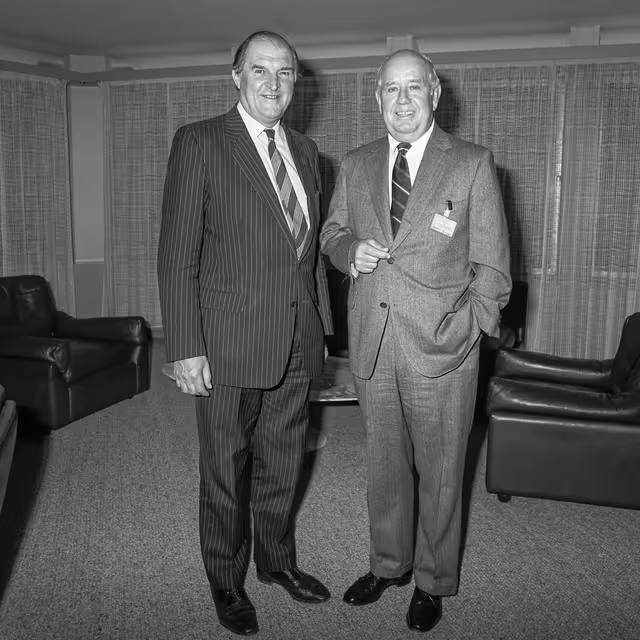 Foto 4: Lord Henri PLUMB - EP President meets with guests