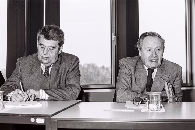 Fotogrāfija 4: Meeting at the European Parliament with guests