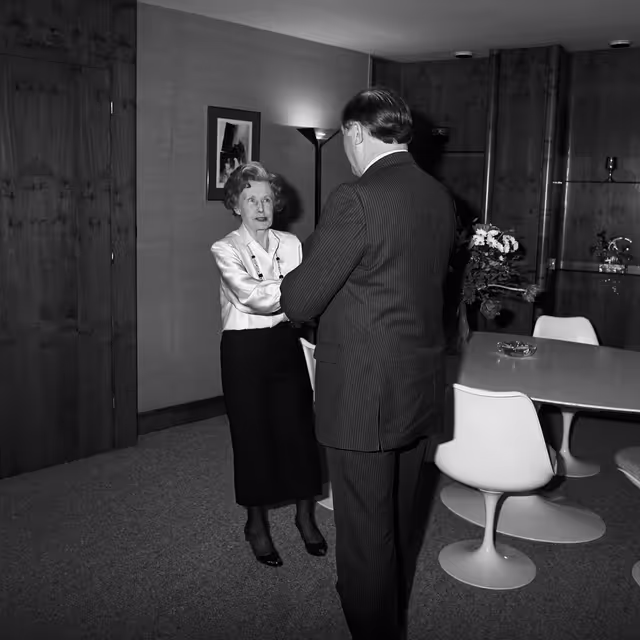 Fotografija 6: EP President meets with MEP Barbara CASTLE