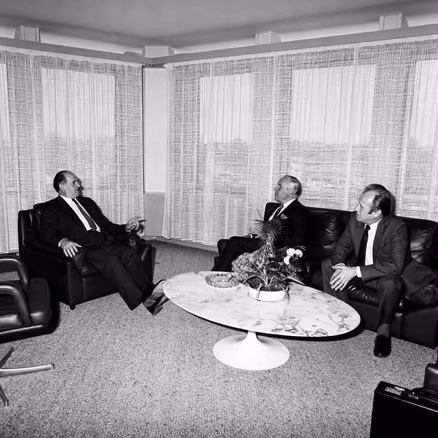 Fotografija 1: EP President meets with a guest from Leicester