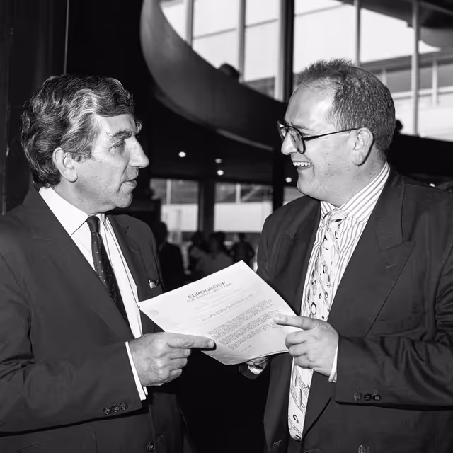 Fotagrafa 4: MEP Glyn FORD meets with European Commissioner for Transport, the Environment and Nuclear Safety concerning animal welfare