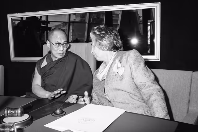Suriet 8: Visit of the Dalai Lama at the European Parliament in Strasbourg. Press Conference