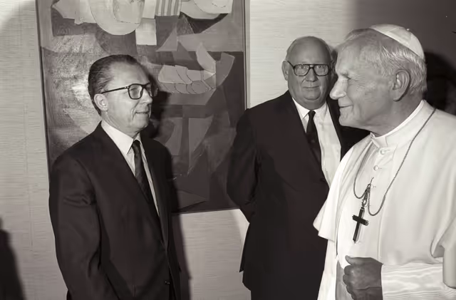 Fotografie 1: Pope John Paul II makes an official visit to the EP in Strasbourg