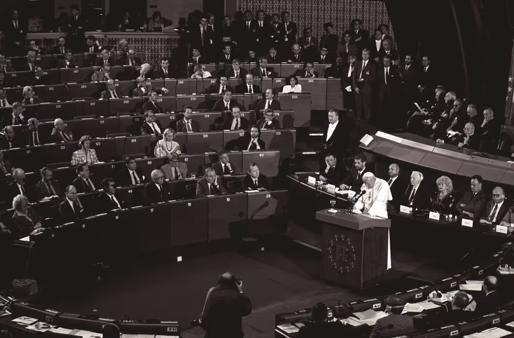 Pope John Paul II makes an official visit to the EP in Strasbourg