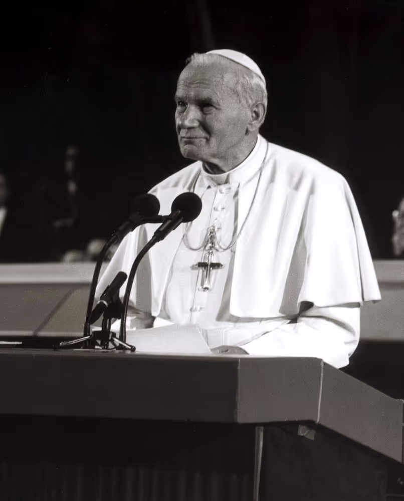 Pope John Paul II makes an official visit to the EP in Strasbourg