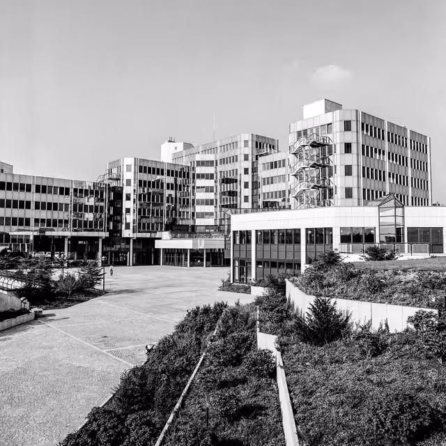 Fotografie 4: BAK building on the Kirchberg Plateau in Luxembourg - European Parliament ( EP ), Konrad Adenauer building