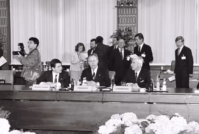 Fotó 32: European Council meeting in Luxembourg on April 8, 1991.