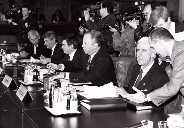 Fotó 21: European Council meeting in Luxembourg on April 8, 1991.