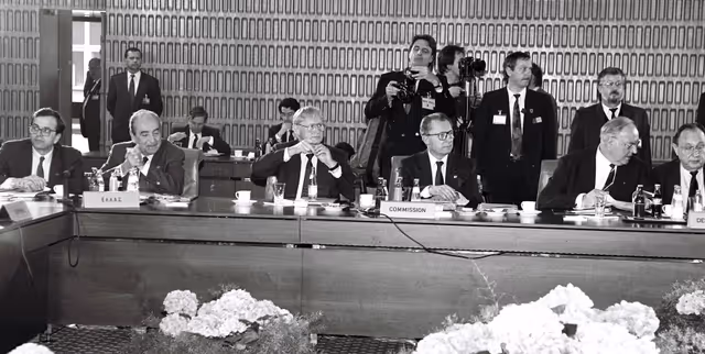 Fotó 24: European Council meeting in Luxembourg on April 8, 1991.