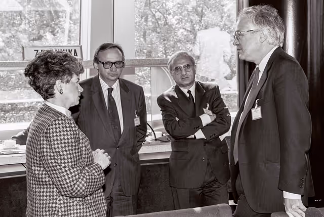 Fotografija 25: Intergovernmental Conference