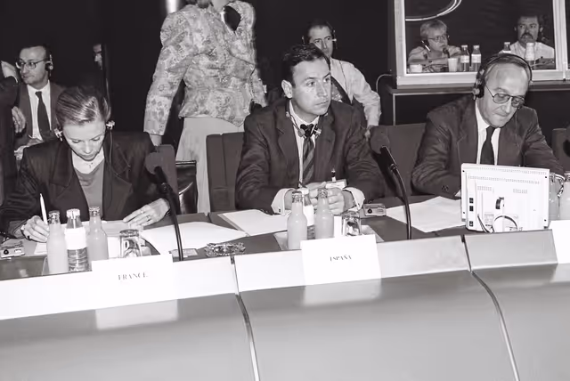 Fotografija 27: Intergovernmental Conference