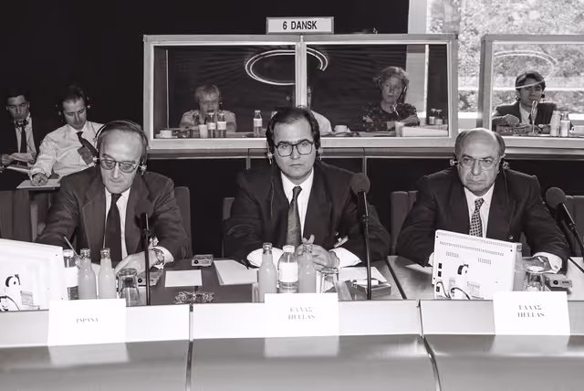 Fotografija 24: Intergovernmental Conference