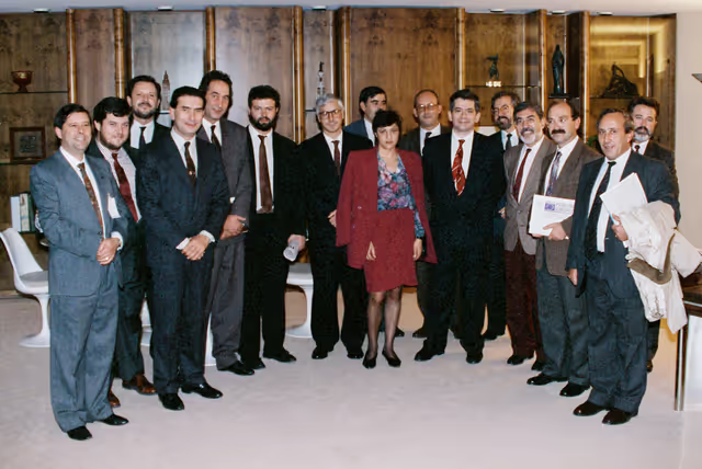 Foto 15: EP President meets with guests at the EP in Strabourg, in october 1991