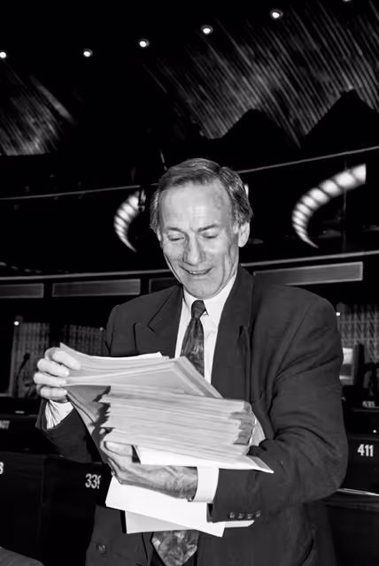 Foto 45: Petrus CORNELISSEN in plenary session in Strasbourg in October 1991