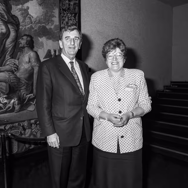 Fotografie 8: Niall ANDREWS with a guest at the EP in Strasbourg.