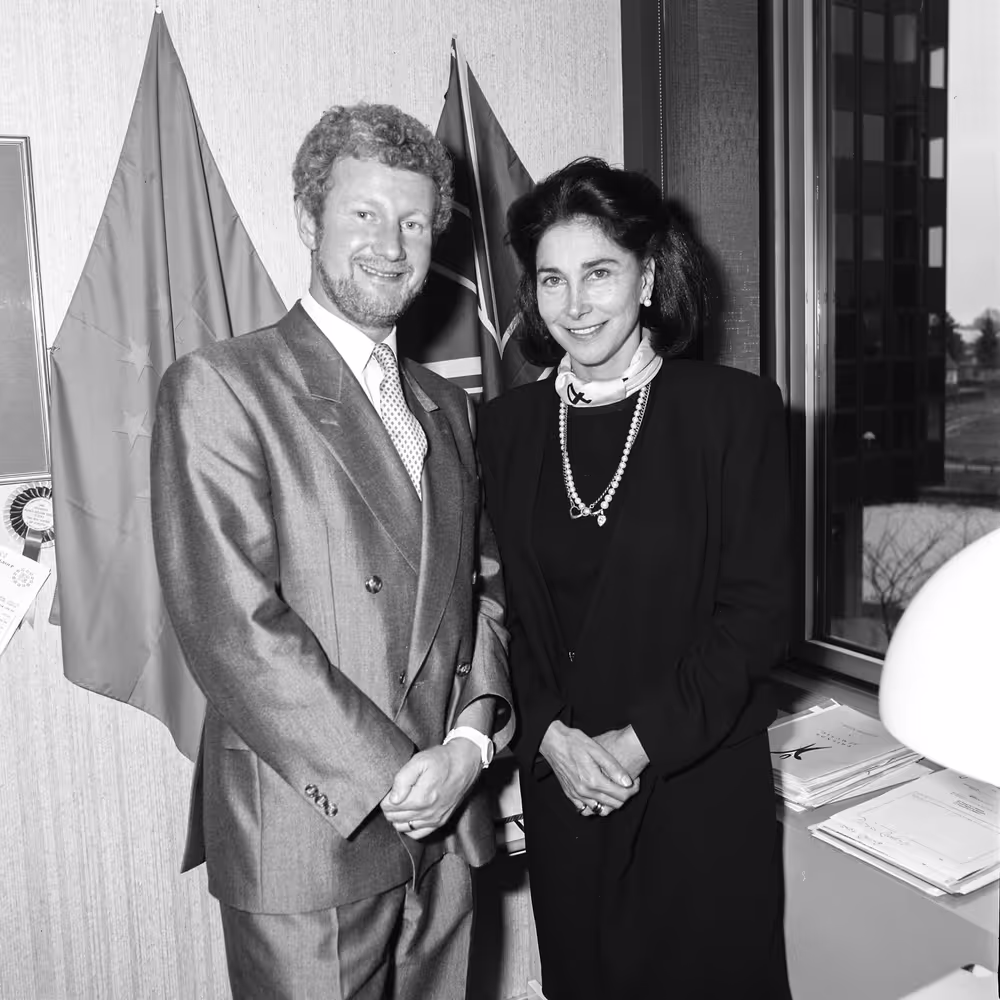Patricia RAWLINGS with a guest at the EP in Strasbourg
