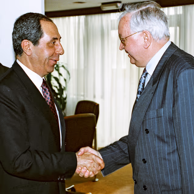 Fotografie 27: Egon KLEPSCH - EP President meets with S.E. TALAL HASSAN Jordanian Ambassador