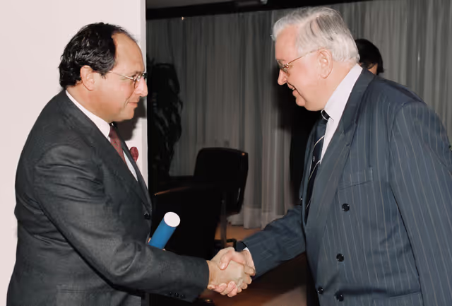 Fotagrafa 42: Visite of the Ambassador Diego Ramiro GUELAR, Head of the Mission of Argentina to the EC