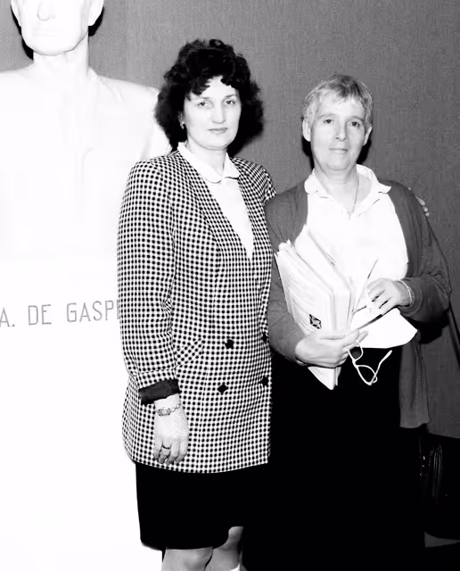 Nuotrauka 1: Alla YAROSHINSKAYA with  Solange FERNEX at the European Parliament.