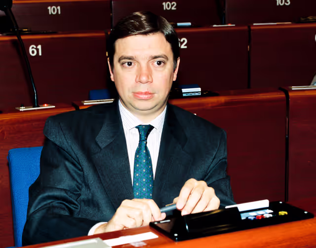 Fotografia 12: Luis PLANAS PUCHADES during a plenary session at the European Parliament.
