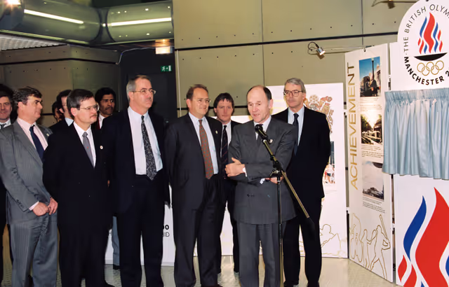 Fotografija 1: Exhibition, The British Olympic Bid : Manchester 2000