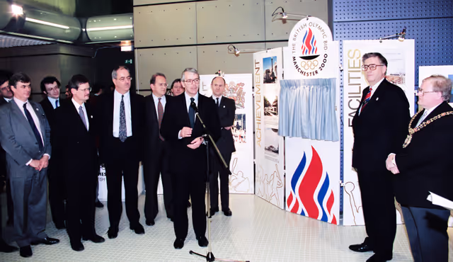 Fotografija 5: Exhibition, The British Olympic Bid : Manchester 2000