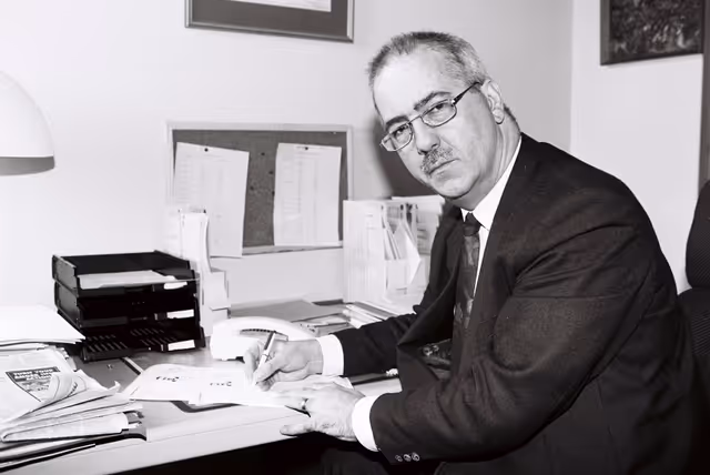 Suriet 8: Portrait of MEP Lyndon HARRISON in Strasbourg