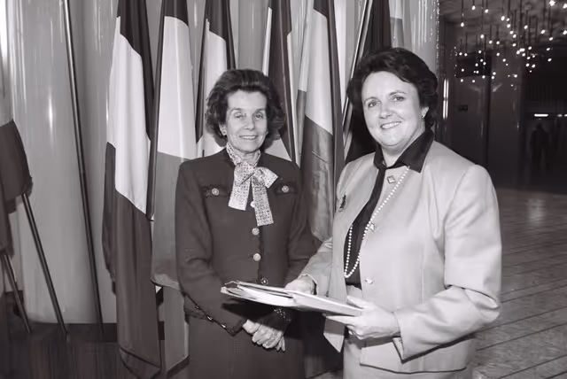 MEPs Simone Martin meets with the Commissioner in charge of Taxes, Revenue Harmonization and Consumer Policies