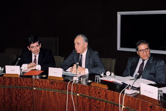 Fotografi 15: AFET Committee meeting with the Minister of Foreign Affairs of Israel.