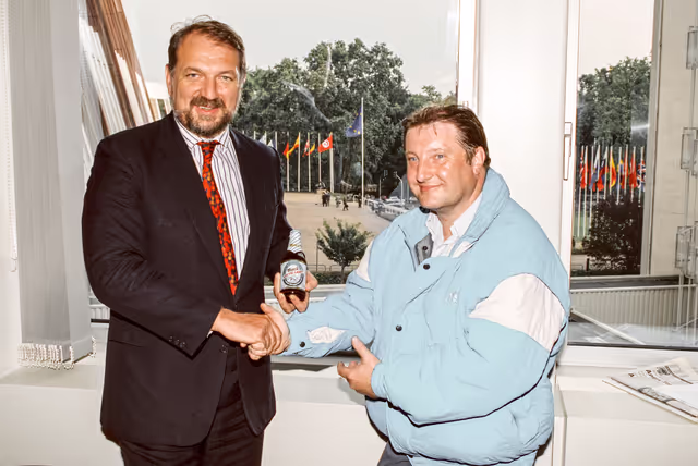 Fotografia 45: Mep Tom SPENCER meets with a guest at the EP in Strasbourg