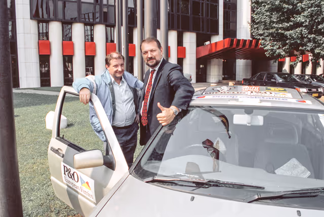 Fotografia 46: Mep Tom SPENCER meets with a guest at the EP in Strasbourg