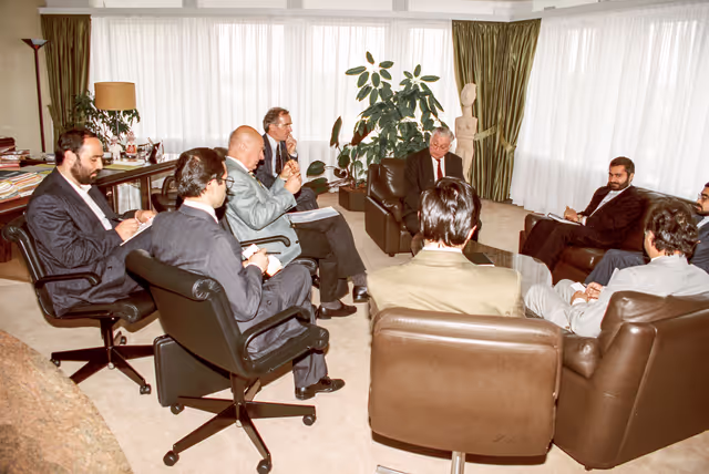 Nuotrauka 31: EP President, Egon KLEPSCH meets with a guest