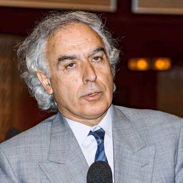 Nuotrauka 2: MEP Manuel MEDINA ORTEGA during the plenary session at the EP in Strasbourg