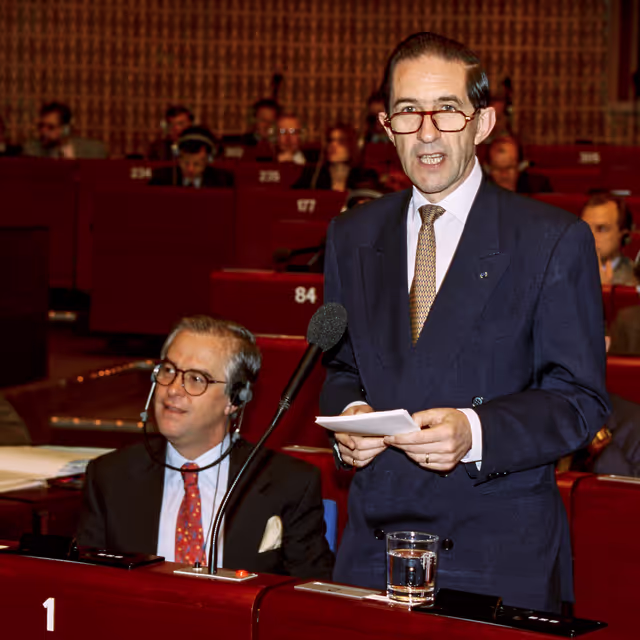 Photo 4: Belgian MFA, Willy CLAES during the Plenary session at the EP in Strasbourg