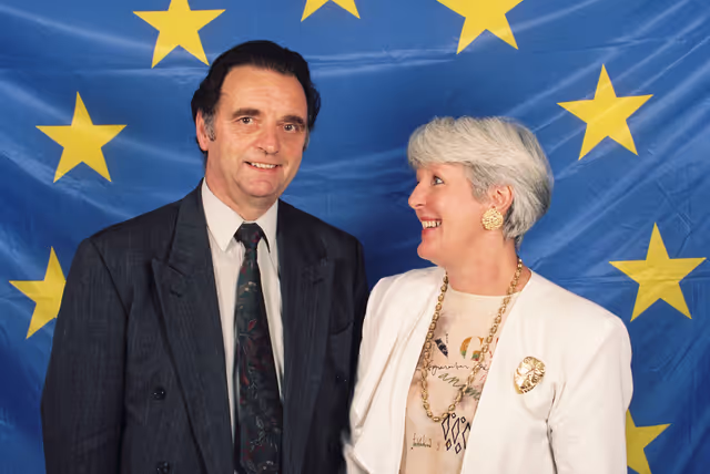 Fotografija 48: Porttrait of MEP George W. STEVENSON at the EP parliament in Strasbourg