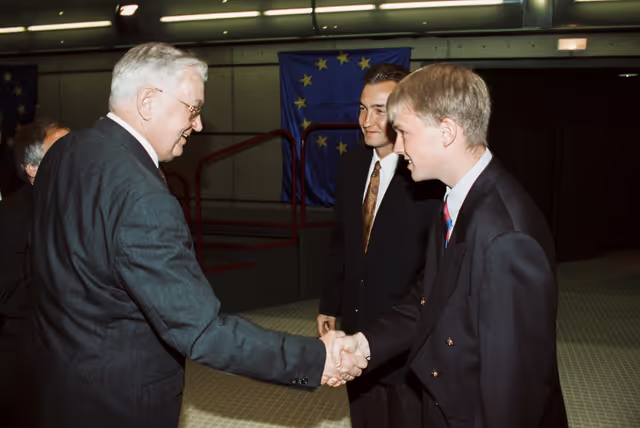 Foto 12: Egon KLEPSCH - EP President meets with guests at the EP in Brussels