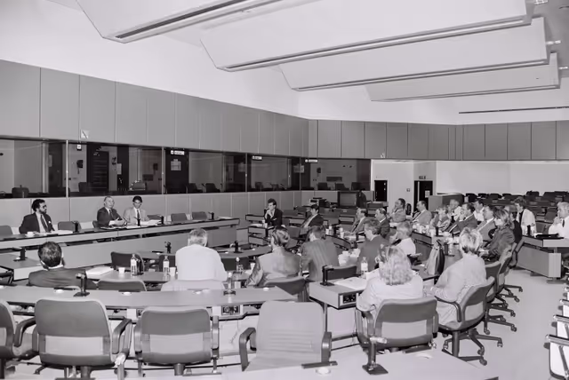 Fotó 6: Belgian MEPs with a group of visitors in Brussels