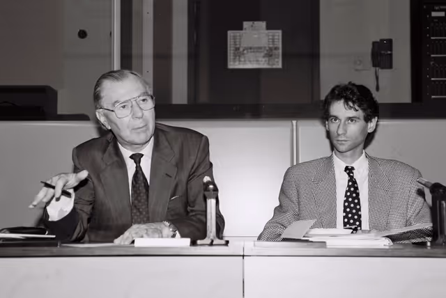 Fotó 12: Belgian MEPs with a group of visitors in Brussels