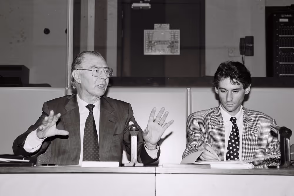 Belgian MEPs with a group of visitors in Brussels