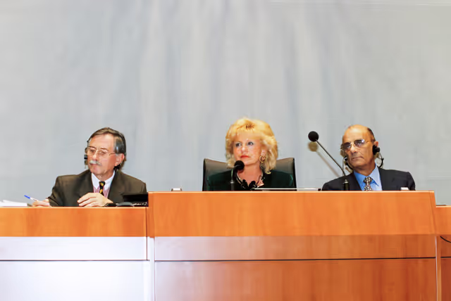 Fotografia 3: Plenary session in Brussels