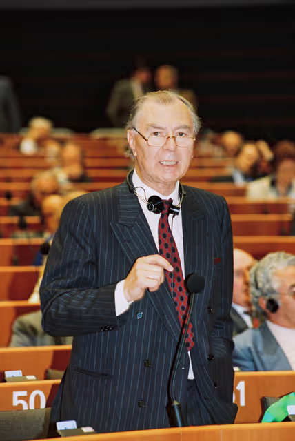 Fotografia 30: Plenary session in Brussels