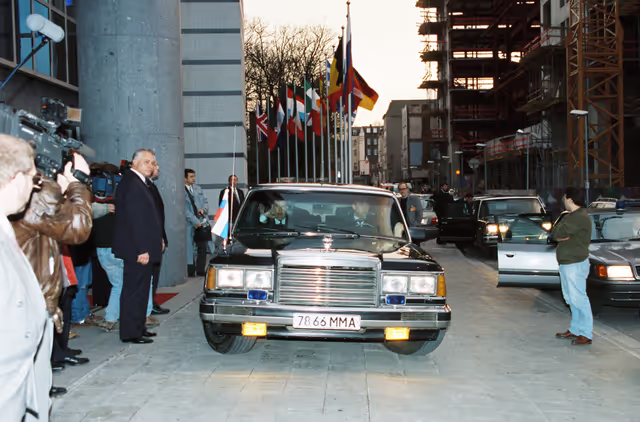 Fotagrafa 3: Russian President Boris YELTSIN makes a visit to the EP in Brusels
