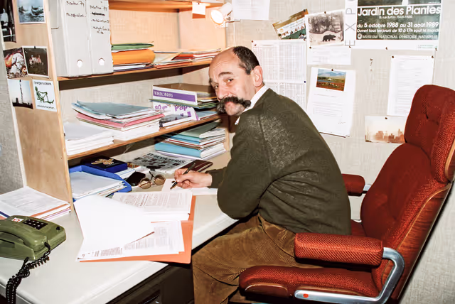 Fotografie 2: MEP Jean-Pierre RAFFIN at the European Parliament in Brussels