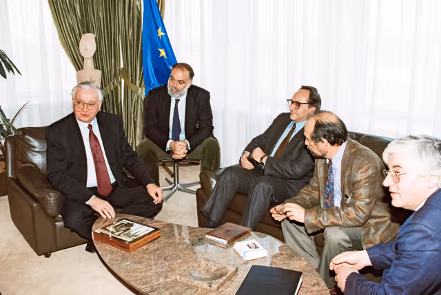 Nuotrauka 4: Egon KLEPSCH - EP President meets with Greek MEPs in Strasbourg