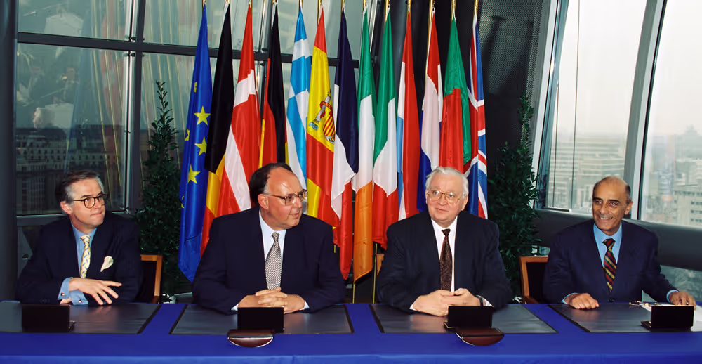 Ceremonial signing of co-decision Council - PE